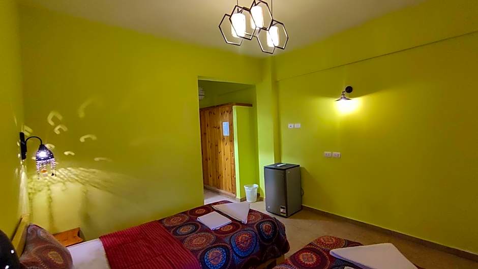 Shams Hotel & Dive Centre