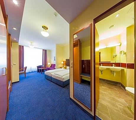 Triple Room SMART street view