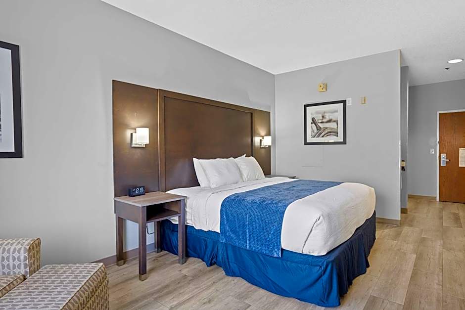 Blue Water Inn & Suites, BW Signature Collection
