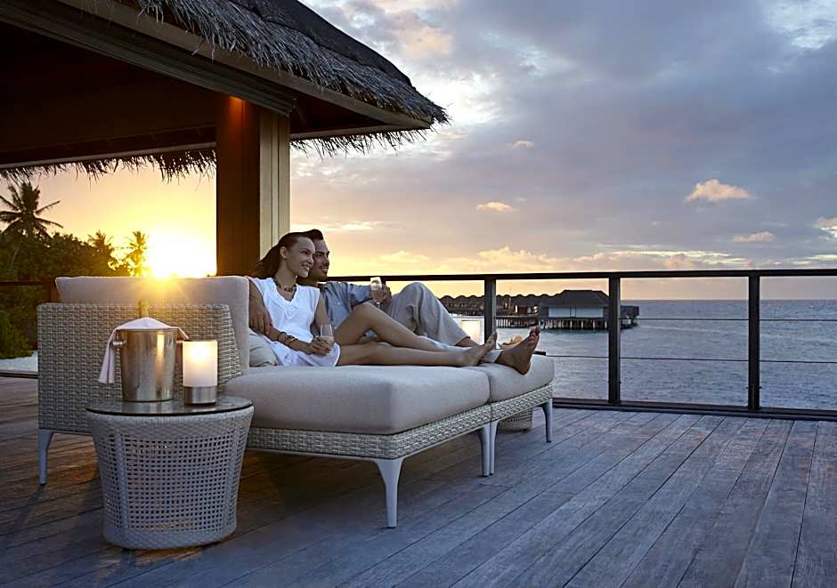 Dusit Thani Maldives - Mudhdhoo Island, Baa Atoll