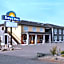 Days Inn by Wyndham 100 Mile House