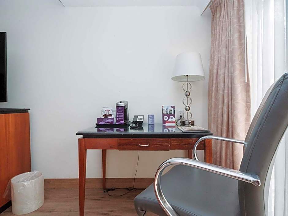 HS HOTSSON Hotel Tampico