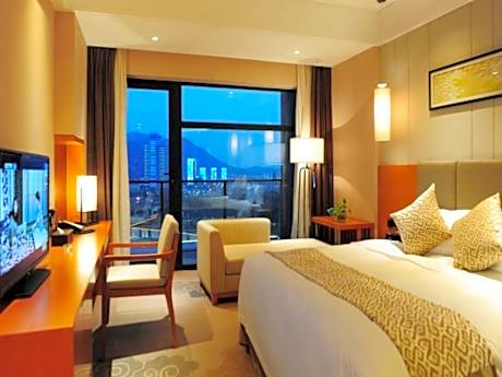 Deluxe Mountain View Room