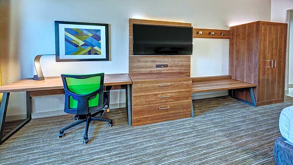 Holiday Inn Express Hotel & Suites Crossville By IHG