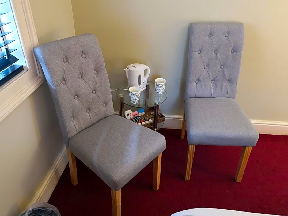 The Commercial Bar & Hotel