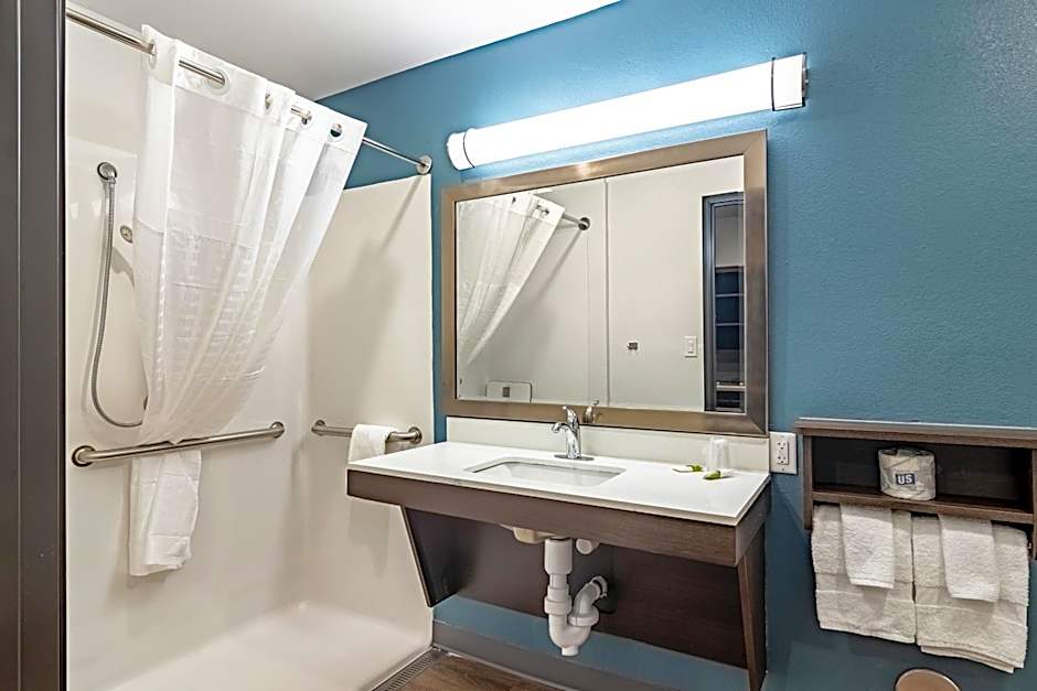 WoodSpring Suites Toledo Maumee