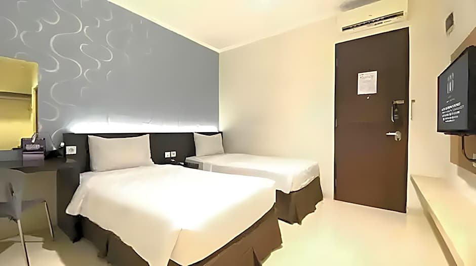 Hotel 88 Embong Kenongo by WH