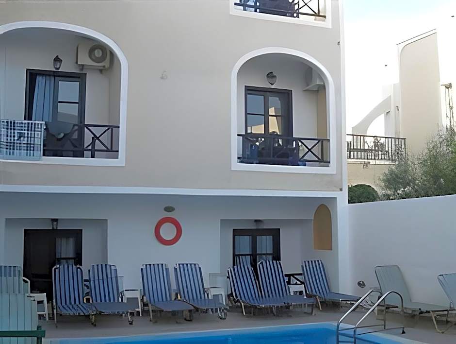 Anny Studios Perissa Beach