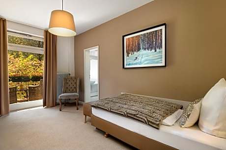 Single Room with Terrace