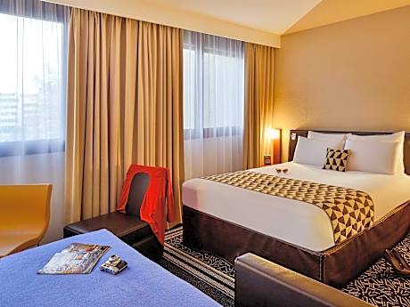 Privilege Room with 1 double bed and 1 single sofa bed