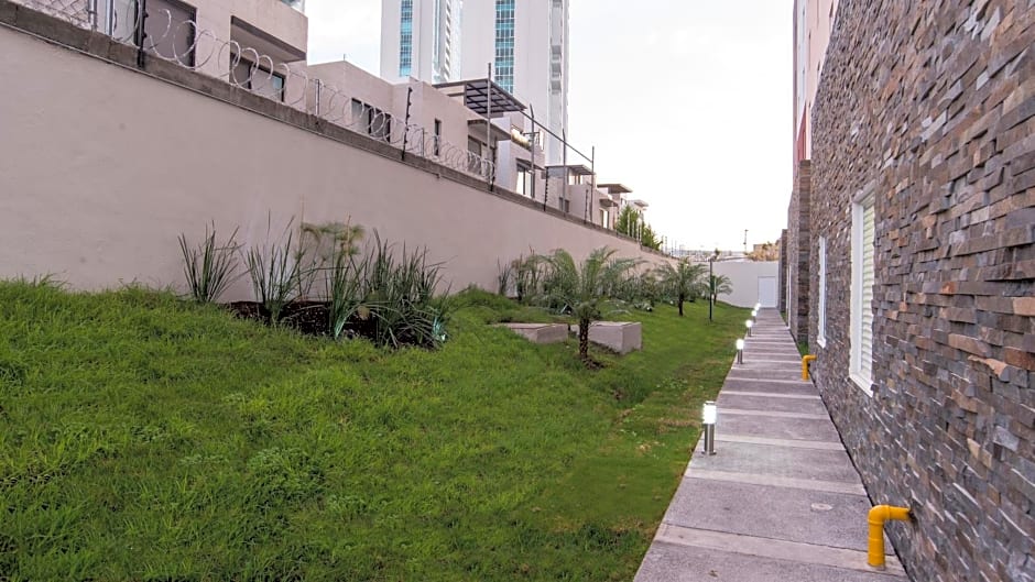 Candlewood Suites Queretaro Juriquilla By IHG