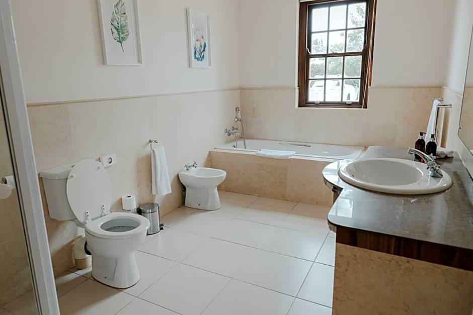 Cana Vineyard Guesthouse