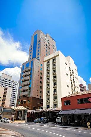 Carillon Plaza Hotel