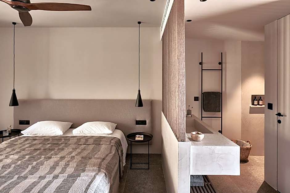 Theros All Suite Hotel - Adults Only