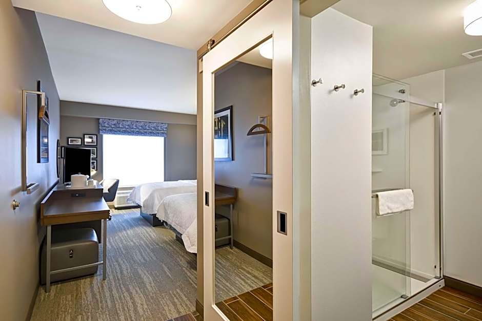Hampton Inn By Hilton Livonia Detroit