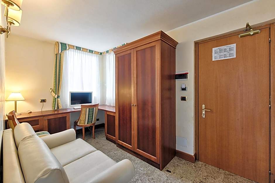 Hotel Flora