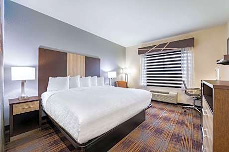 King Suite with Sofa Bed - Non-Smoking