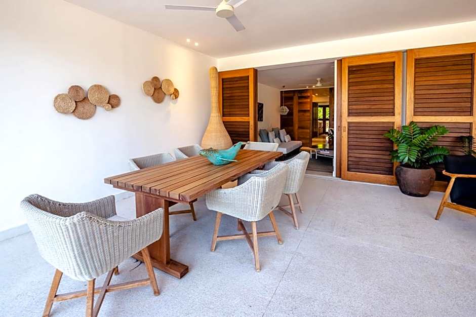 El Careyes Club & Residences