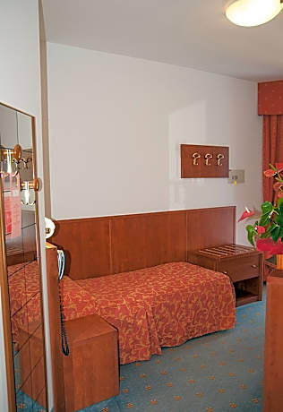 Single Room with Balcony