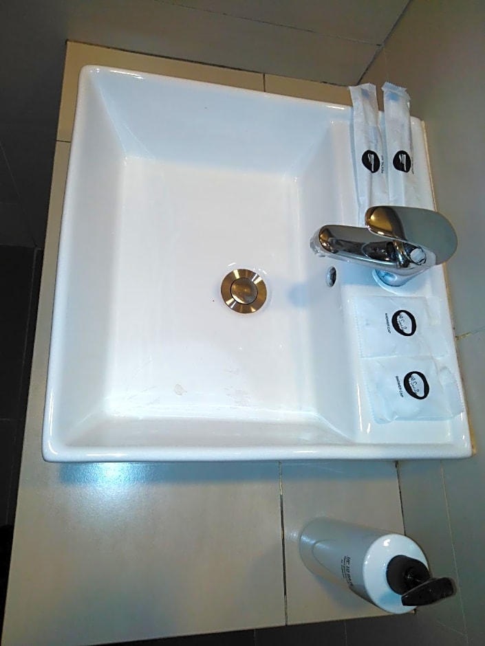 Orange Hotel Sri Petaling