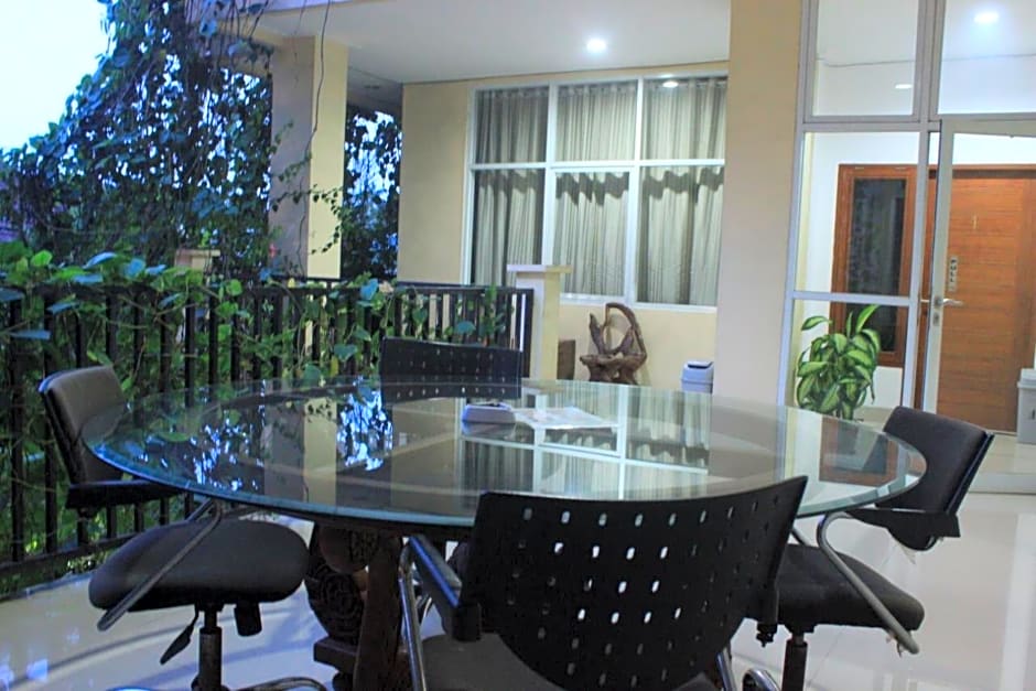 Ragunan Residence Syaridin by ZUZU