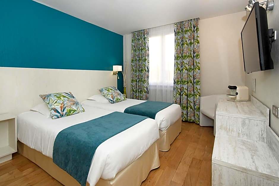 Logis Hôtel du Centre - Halte idéale en cyclotourisme avec garage à vélos clos