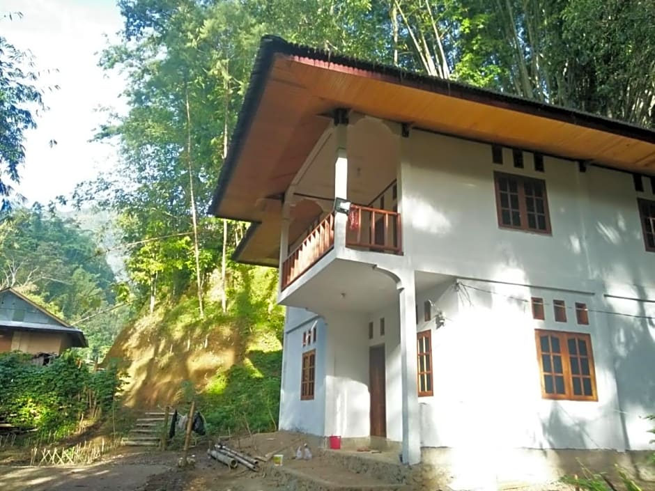 Sugi House Toraja - Villa Penginapan Sewa Harian