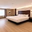 Hotel Pergola Jamaica JFK