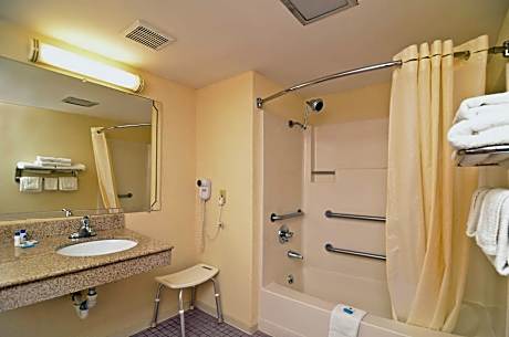 King Room with Bath - Disability Access