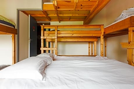Bed in 10-Bed Mixed Dormitory Room