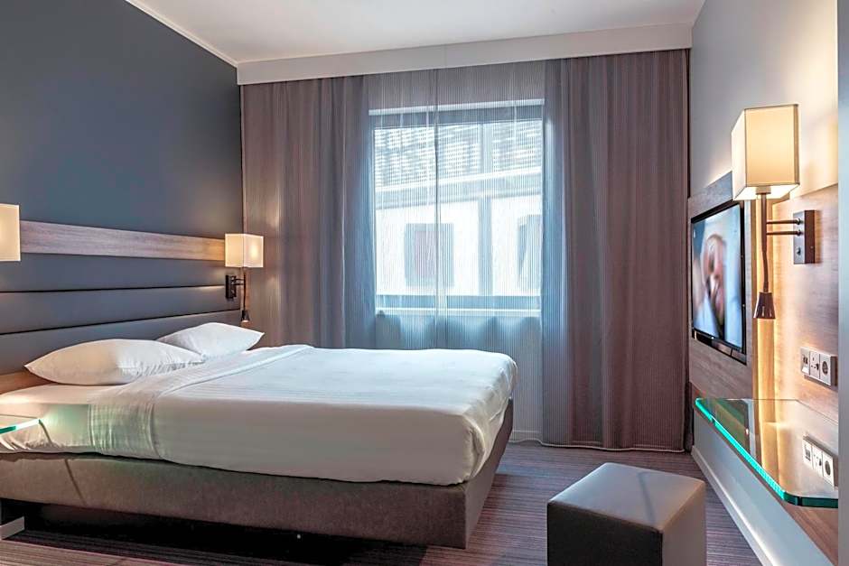 Moxy by Marriott London Stratford