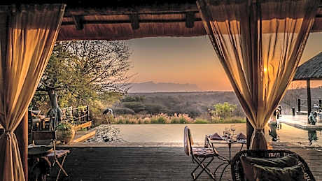 Khaya Ndlovu Manor House