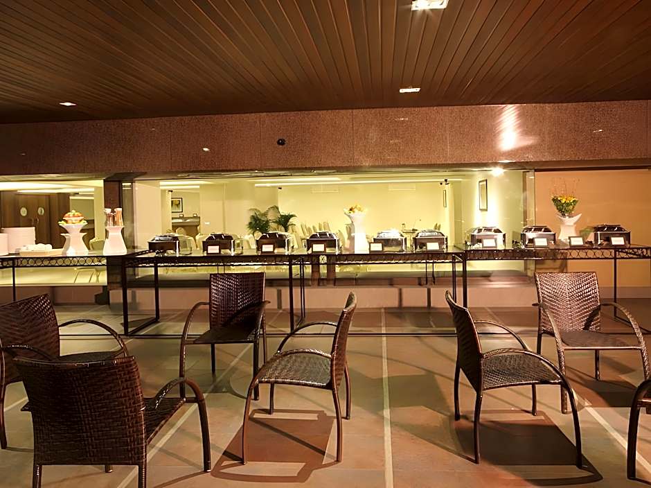 The Maharaja Business Hotel