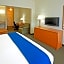 Holiday Inn Express Hotel & Suites Columbus By IHG