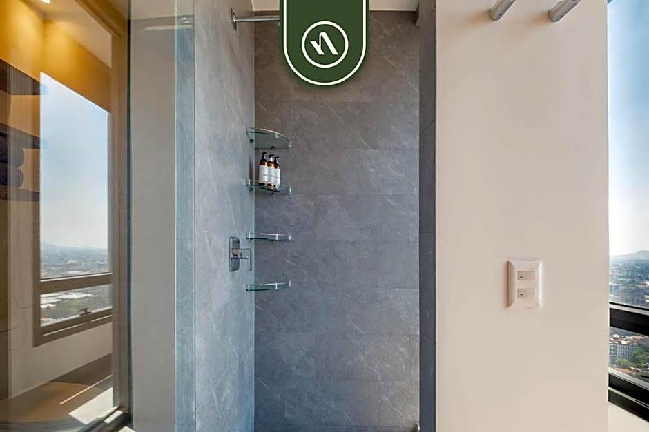 Luxury 2 BR Condo in Reforma - Skyline View - Pool