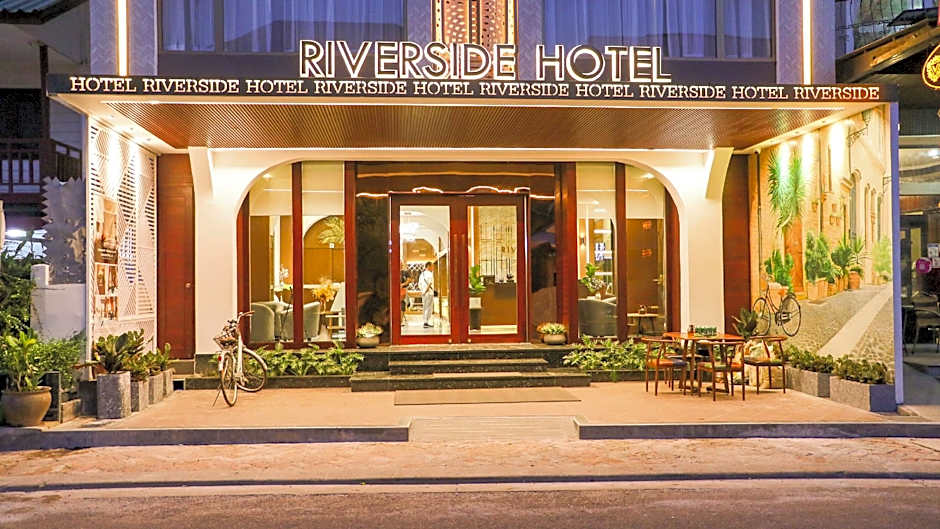 Riverside Hotel