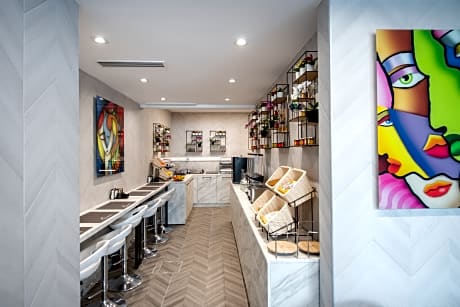 Central Boutique Hotel