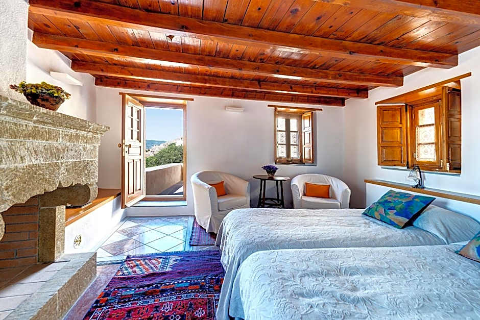 Malvasia Traditional Hotel