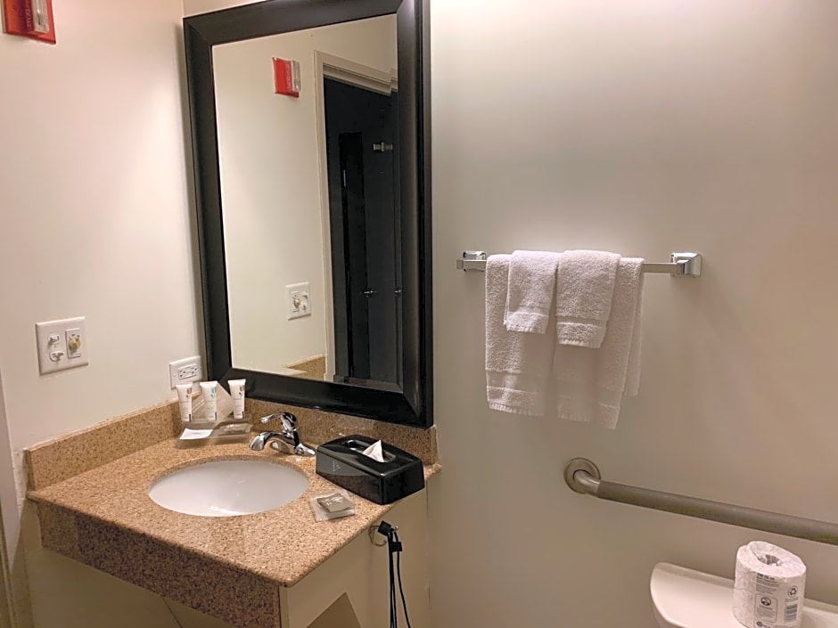 Country Inn & Suites by Radisson, Kearney, NE