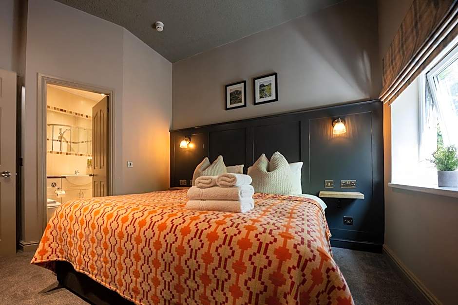 Tyn-y-Coed Inn