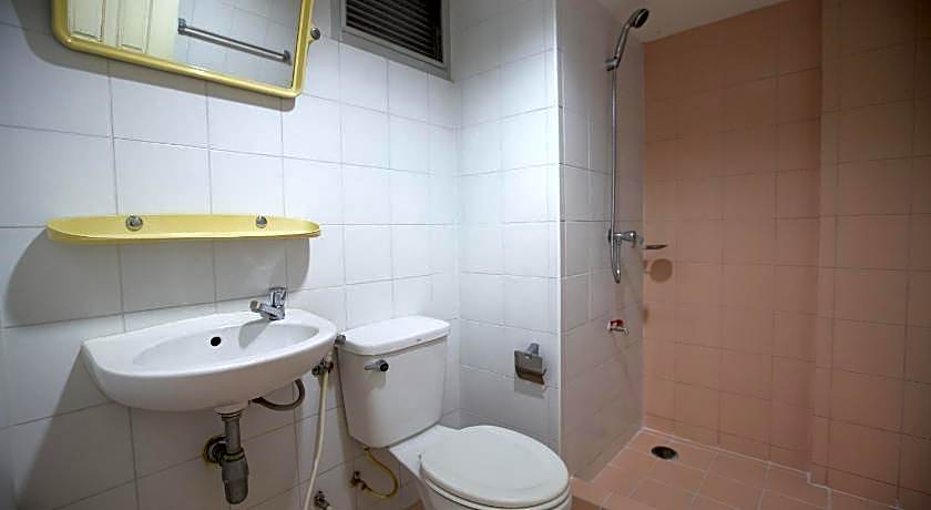 D haus Ngamwongwan Residence