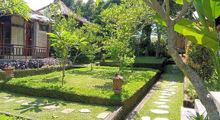 Astawa House