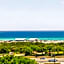 Sunrise Surprise 9th floor 2BR 2 BA King Suite Beach shuttle, heated pool!