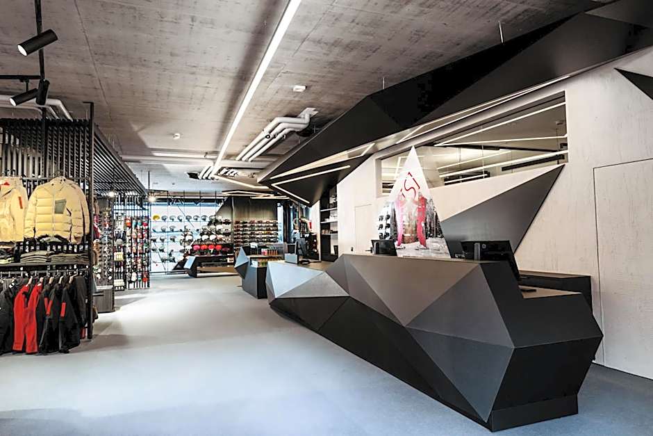 JoAnn suites & apart