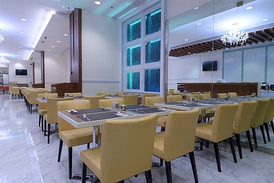 Ramada by Wyndham Hong Kong Grand View