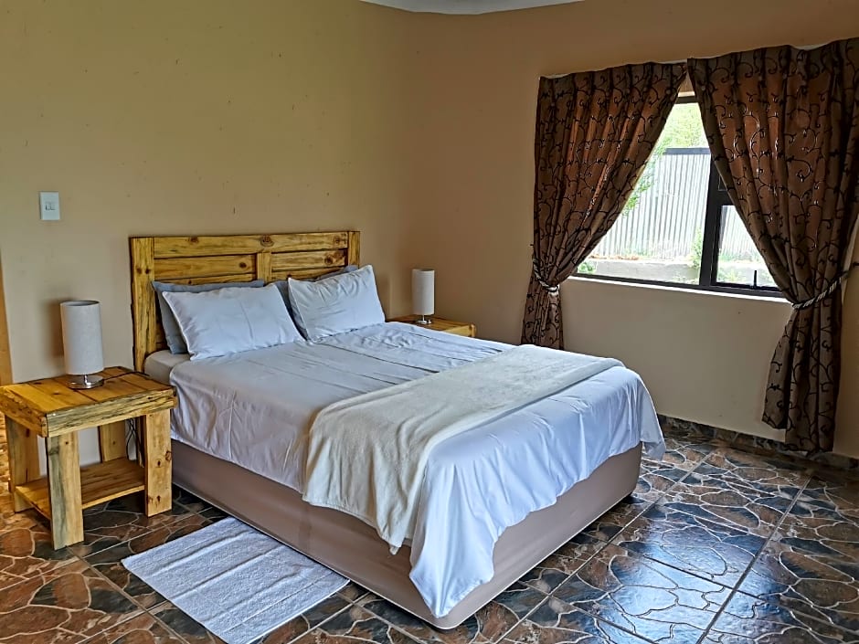 Mthembuskloof Country Lodge