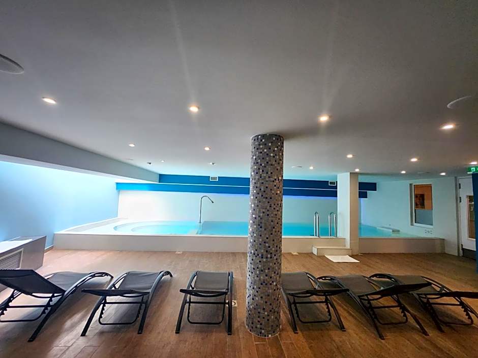 Hotel Montaigne And Spa