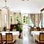 Hotel Bacchus
