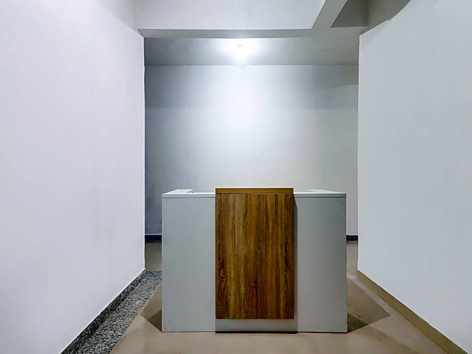 Super Hotel O Basera Homes Jankipuram