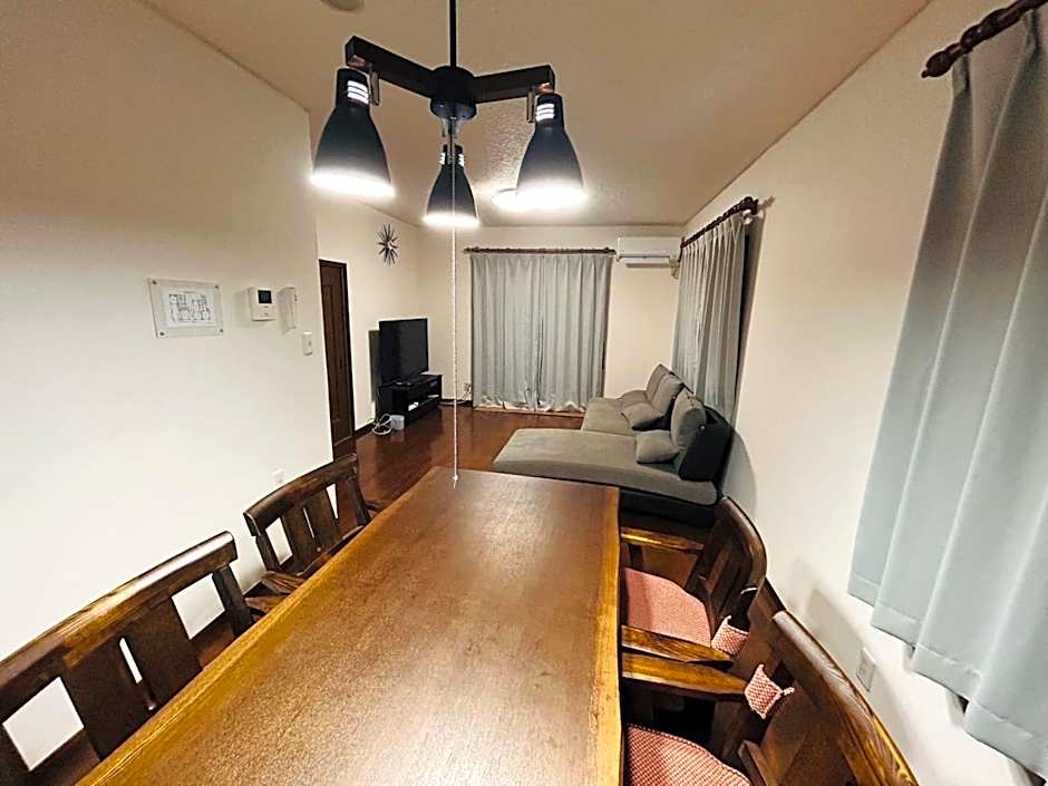 森の香りに包まれたプライベート空間でマイデバイスイマーシブ体験を堪能できる贅沢--BlueFlow KATSUURA